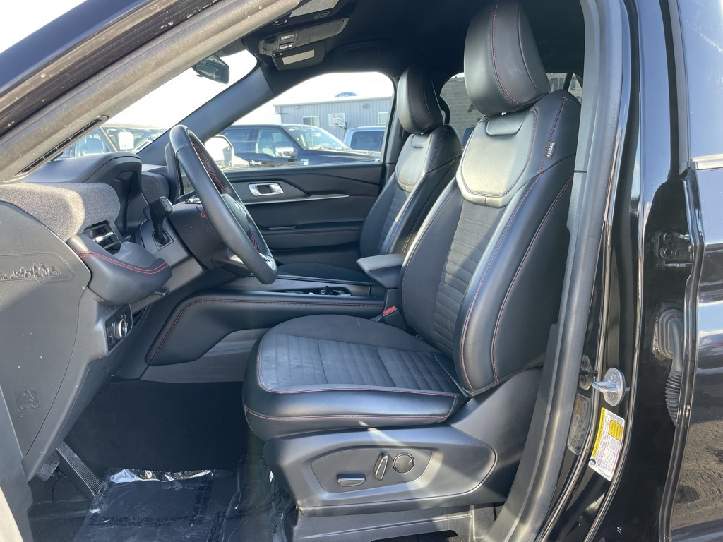 Used 2025 Ford Explorer ST-Line - photo 6