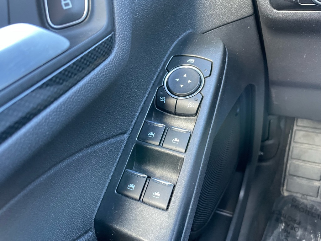 Used 2025 Ford Escape ST-Line - photo 26