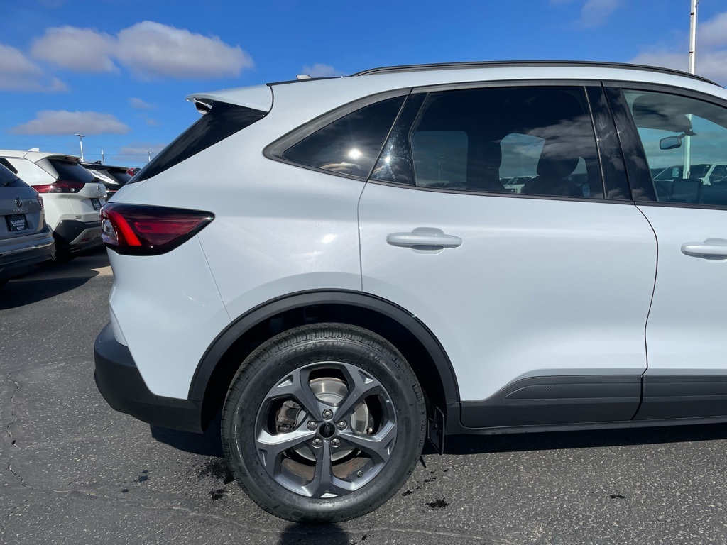 Used 2025 Ford Escape ST-Line - photo 31