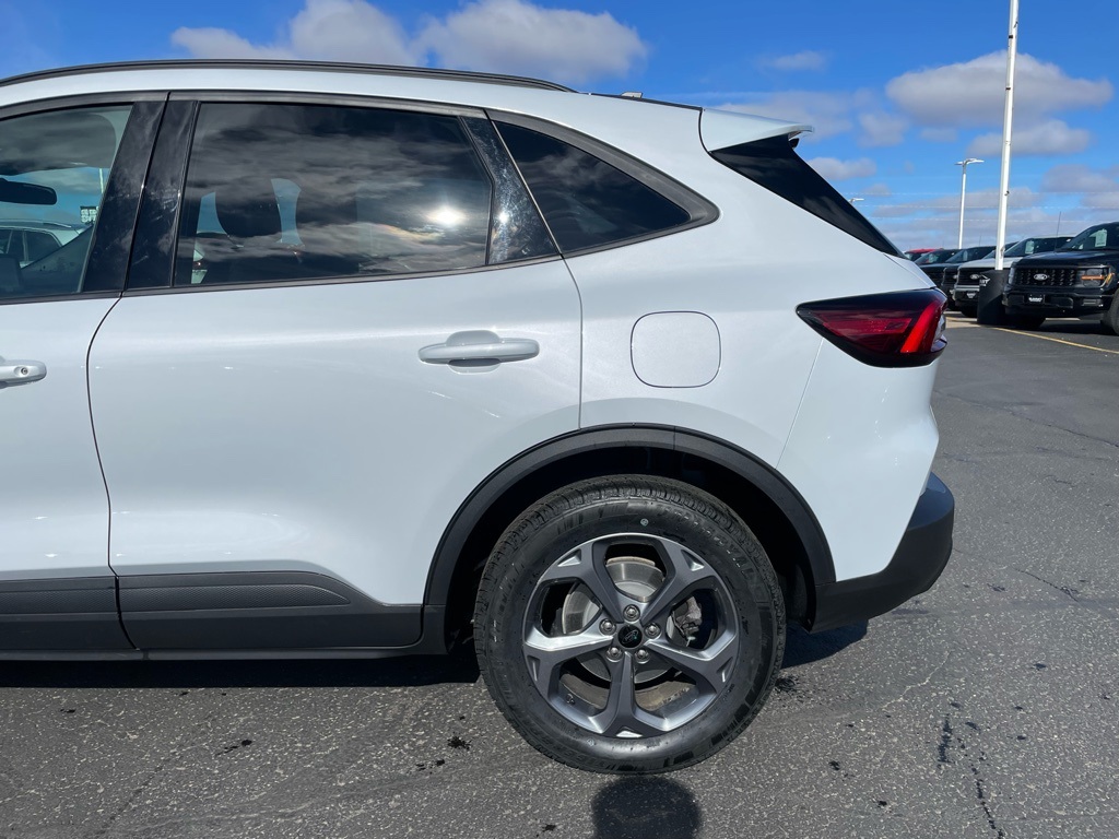 Used 2025 Ford Escape ST-Line - photo 39