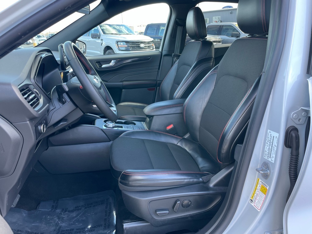 Used 2025 Ford Escape ST-Line - photo 6