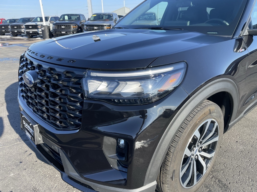 Used 2025 Ford Explorer ST-Line - photo 28