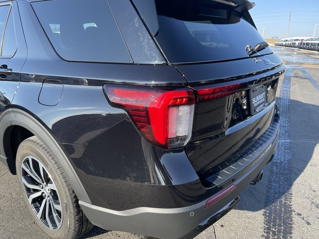 Used 2025 Ford Explorer ST-Line - photo 31