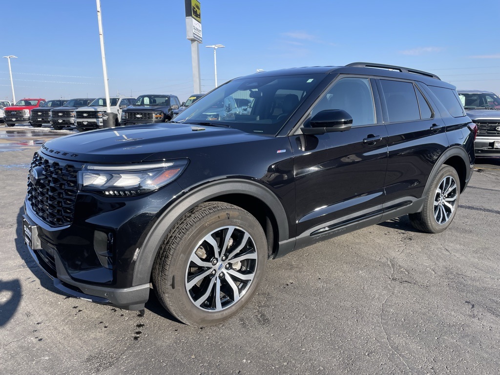 Used 2025 Ford Explorer ST-Line - photo 5