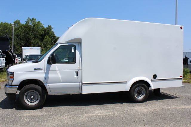 New 2026 Ford E-350 Cutaway - photo 10