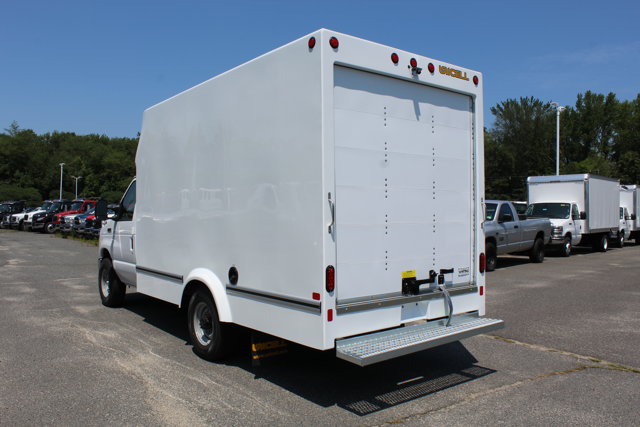 New 2026 Ford E-350 Cutaway - photo 9