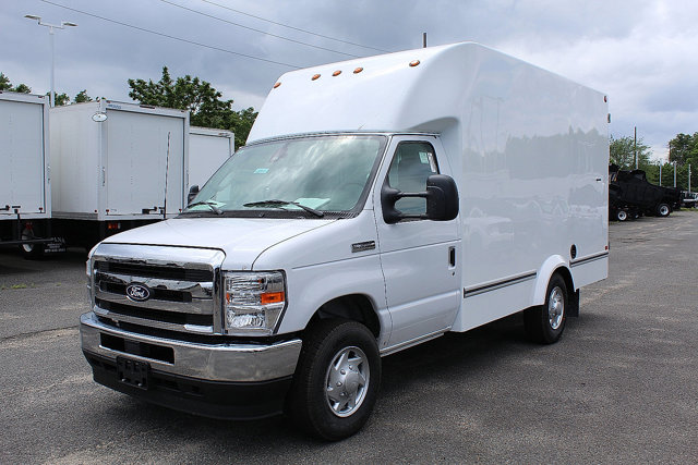 New 2026 Ford E-350 Cutaway - photo 12