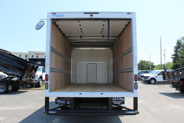 New 2026 Ford E-350 Cutaway - photo 5