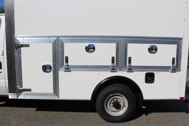 New 2026 Ford E-350 Cutaway - photo 18