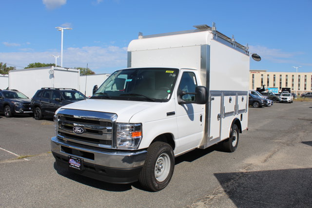 New 2026 Ford E-350 Cutaway - photo 24