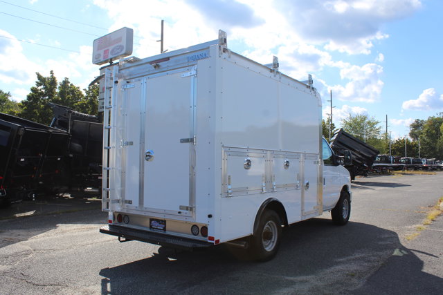 New 2026 Ford E-350 Cutaway - photo 8