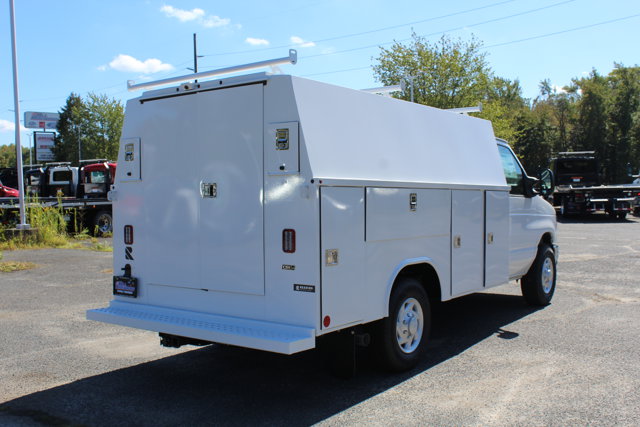 New 2026 Ford E-350 Cutaway - photo 8
