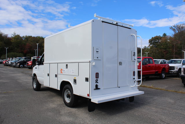 New 2026 Ford E-350 Cutaway - photo 17
