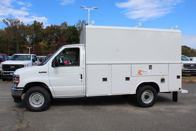 New 2026 Ford E-350 Cutaway - photo 18