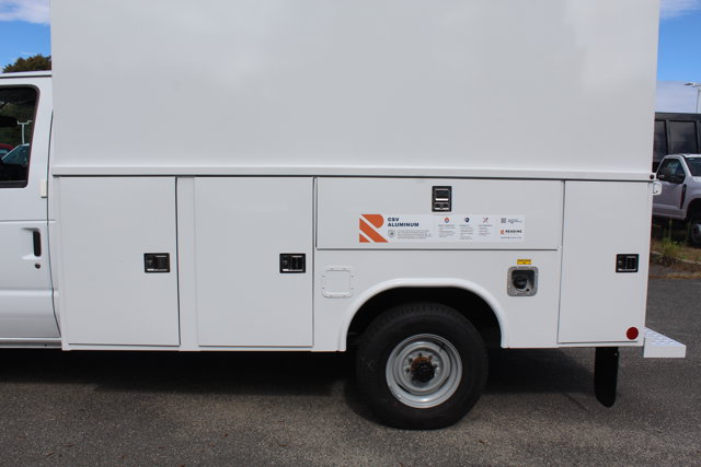 New 2026 Ford E-350 Cutaway - photo 19