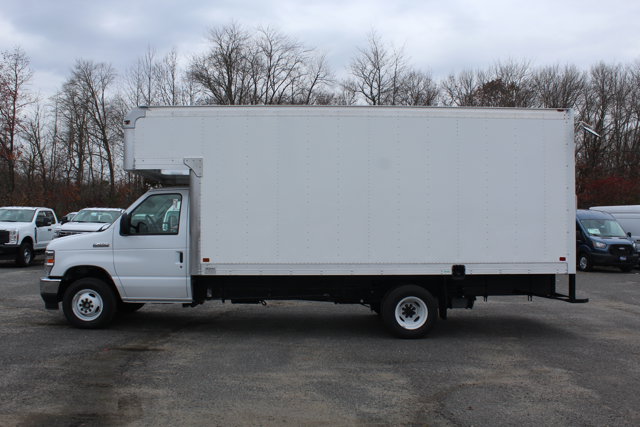 New 1996 Ford E-450 Cutaway - photo 12