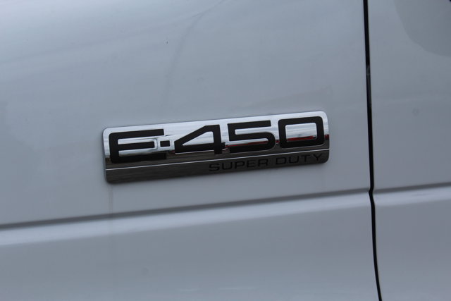 New 1996 Ford E-450 Cutaway - photo 13