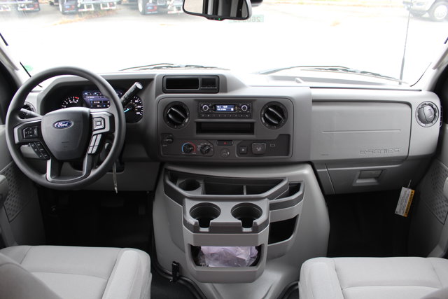 New 1996 Ford E-450 Cutaway - photo 20