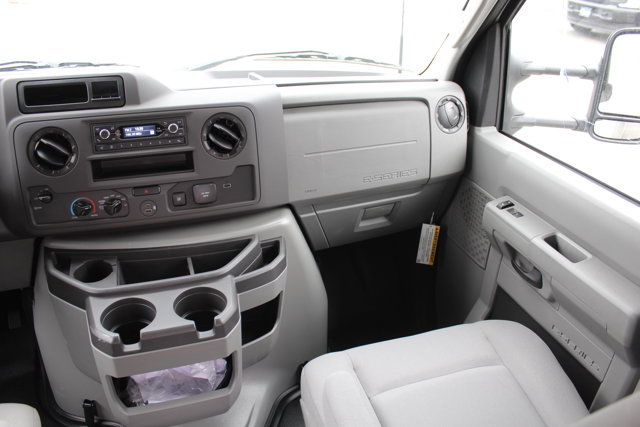 New 1996 Ford E-450 Cutaway - photo 21