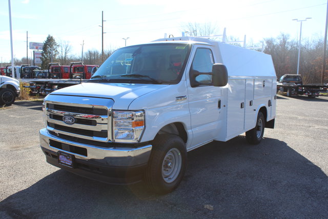 New 2026 Ford E-350 Cutaway - photo 21