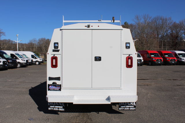 New 2026 Ford E-350 Cutaway - photo 8