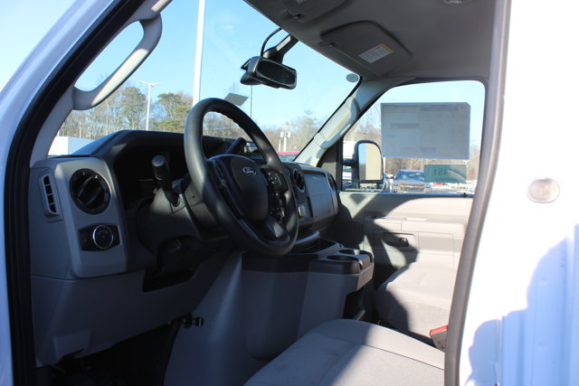 New 2026 Ford E-350 Cutaway - photo 25