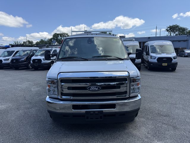 New 2026 Ford E-350 Cutaway - photo 3