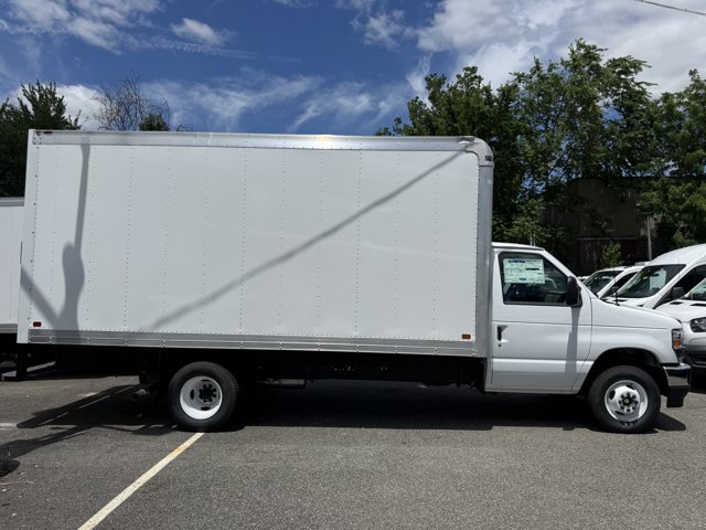 New 2027 Ford E-450 Cutaway - photo 10