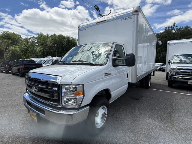 New 2027 Ford E-450 Cutaway - photo 3