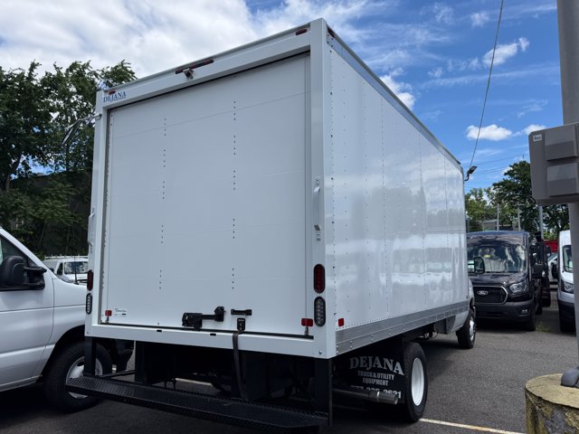 New 2027 Ford E-450 Cutaway - photo 7