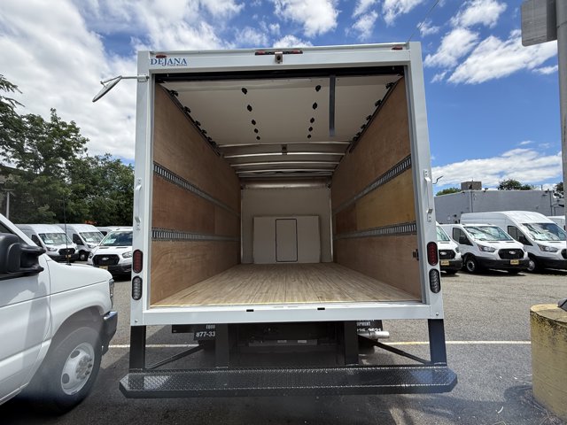 New 2027 Ford E-450 Cutaway - photo 8