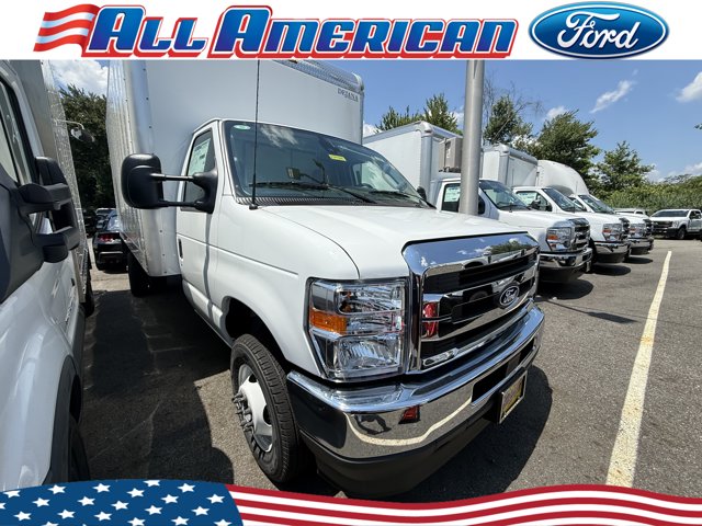 New 2027 Ford E-450 - photo 1