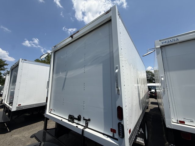 New 2027 Ford E-450 Cutaway - photo 10