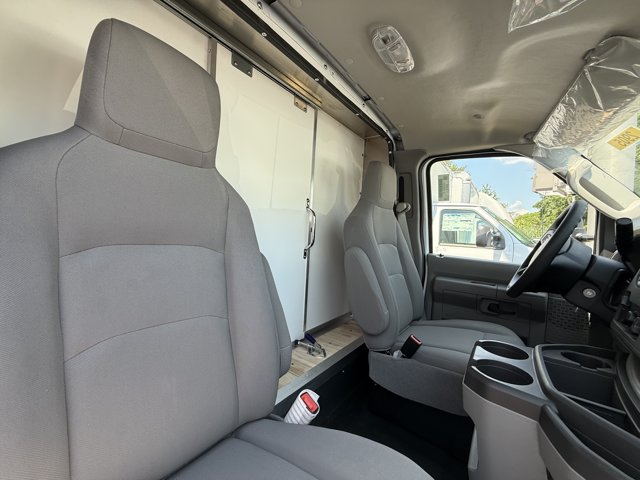 New 2027 Ford E-450 Cutaway - photo 12