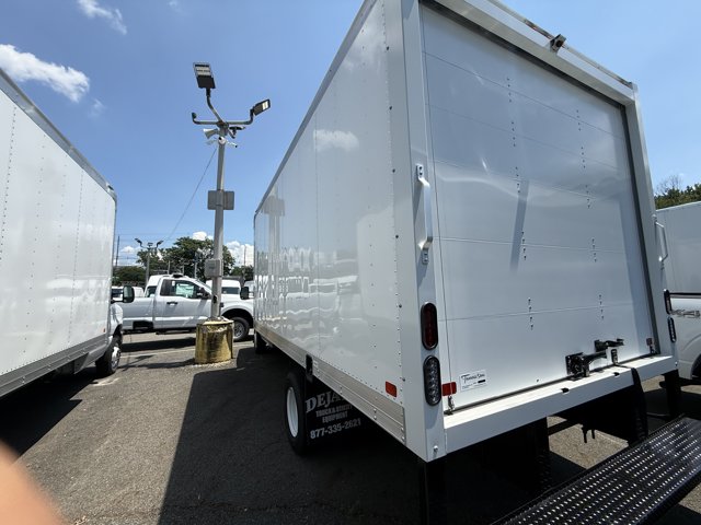 New 2027 Ford E-450 Cutaway - photo 7
