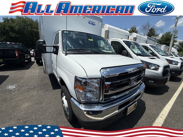 New 2027 Ford E-450 - photo 1