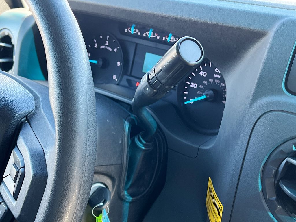 Used 2024 Ford E-450 Cutaway - photo 18