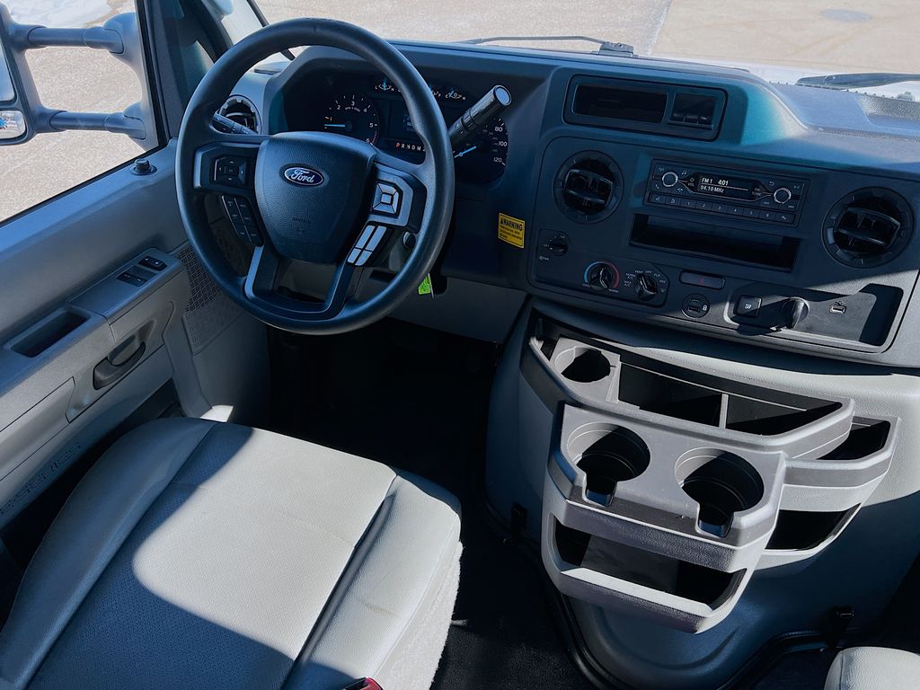 Used 2024 Ford E-450 Cutaway - photo 22