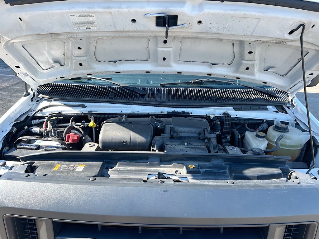 Used 2024 Ford E-450 Cutaway - photo 28