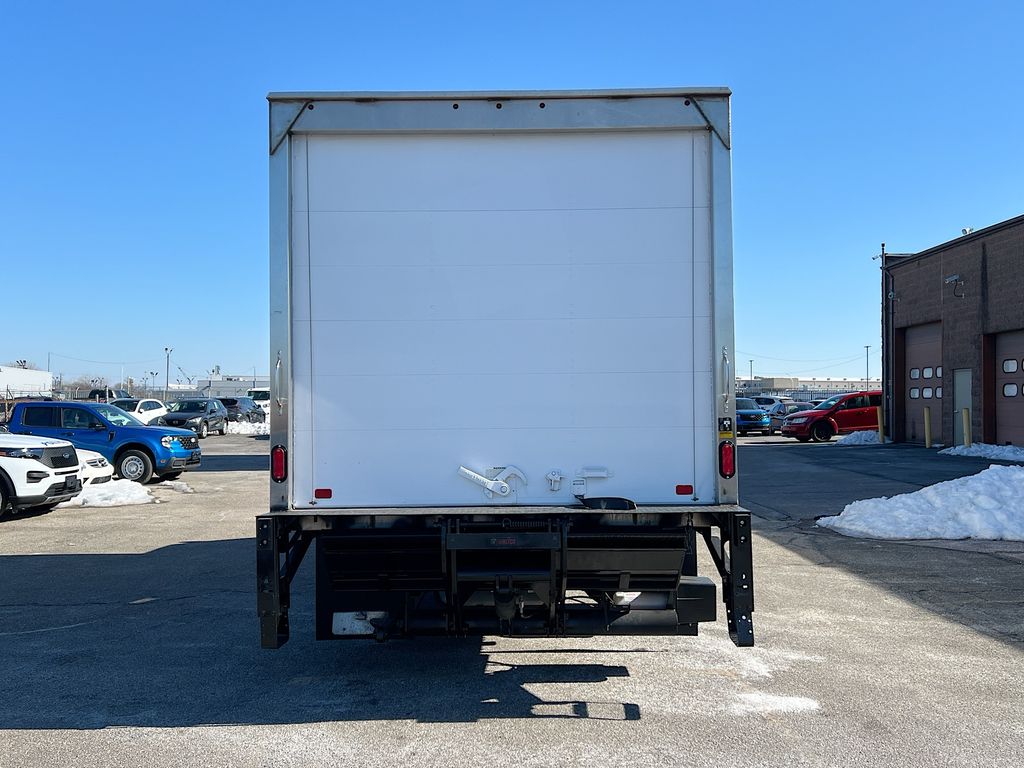 Used 2024 Ford E-450 Cutaway - photo 6
