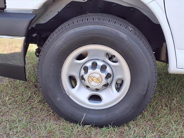 New 2025 Chevrolet Express 2500 Empty Cargo Van - photo 24