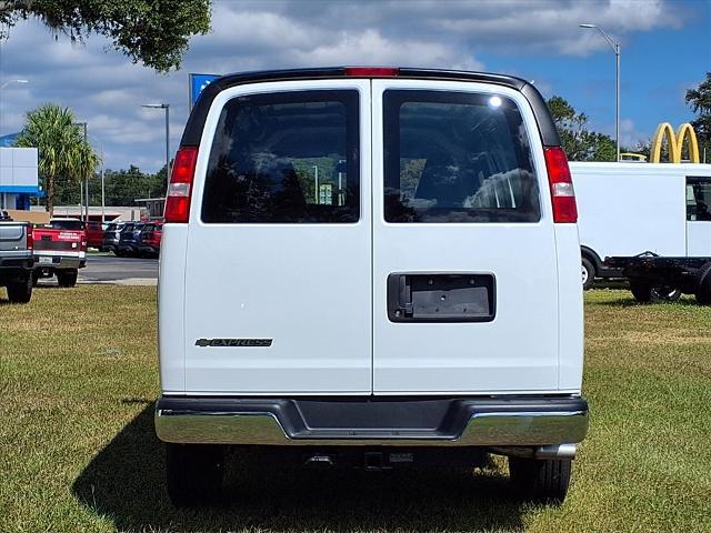 New 2025 Chevrolet Express 2500 Empty Cargo Van - photo 5