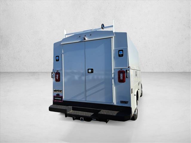 New 2026 Ford E-350 Cutaway - photo 16