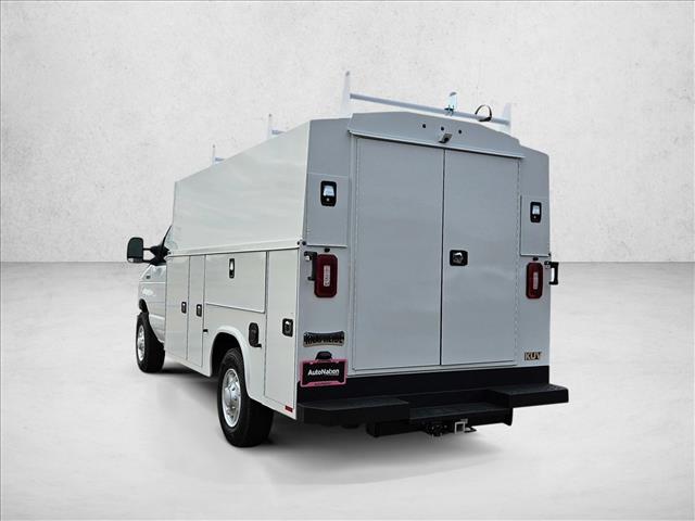 New 2026 Ford E-350 Cutaway - photo 7