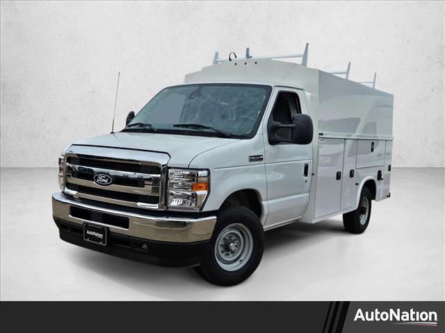 New 2026 Ford E-350 Cutaway - photo 16
