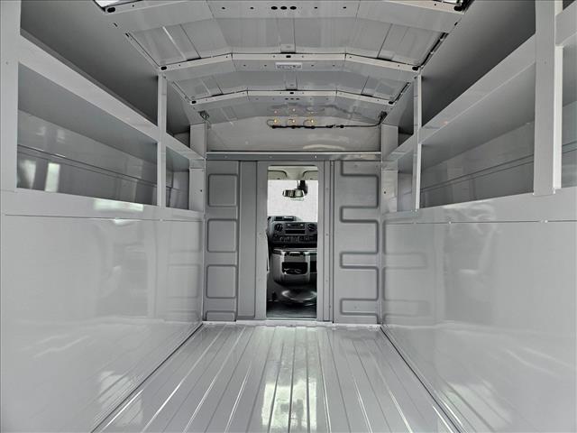 New 2026 Ford E-350 Cutaway - photo 6