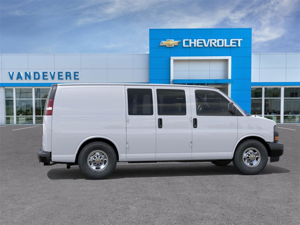 New 2025 Chevrolet Express 3500 Empty Cargo Van - photo 5