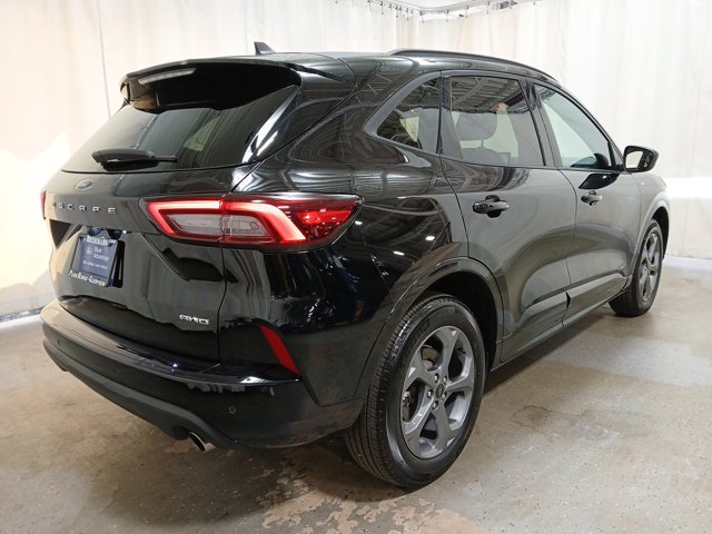 Used 2023 Ford Escape ST-Line - photo 3
