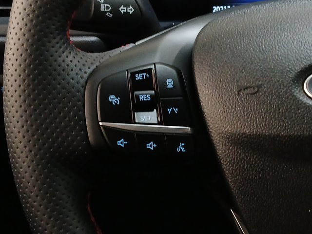 Used 2023 Ford Escape ST-Line - photo 8