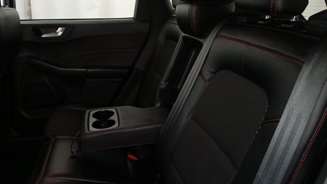 Used 2023 Ford Escape ST-Line - photo 20
